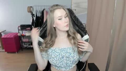 Amy  next stream on Wednesday Thursday Friday Saturday and Sunday at 16 pm GMT3 online show from October 2025 02:04:01 PM