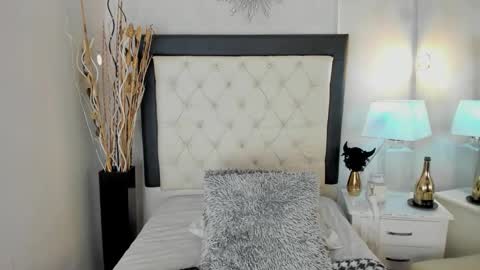 Snapshot of jinkxindigo chatting on November 2025 11:20:01 AM Indigo online show from November 2025 11:20:01 AM