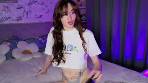 Snapshot of jinny_garland chatting on November 2025 06:18:02 PM Jinny online show from November 2025 06:18:02 PM