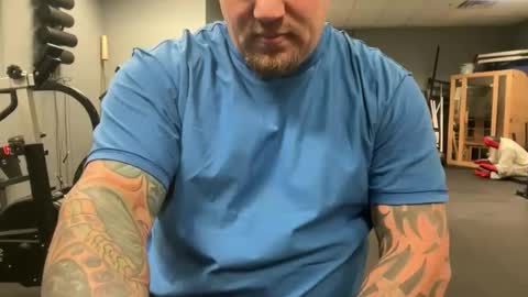 Snapshot of jitzgolfer chatting on December 2025 04:10:01 AM jitzgolfer online show from December 2025 04:10:01 AM