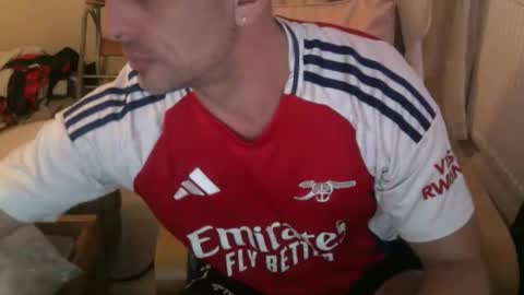 Benjamin Cuckington online show from November 2025 03:45:01 PM