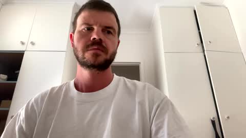 jmajick online show from February 2025 02:35:01 AM