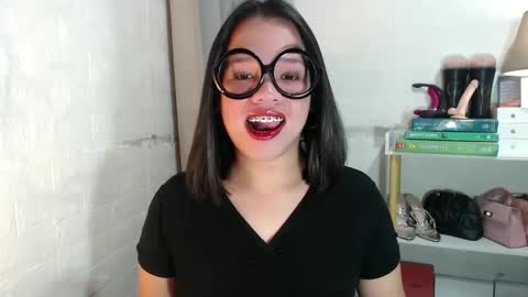 Joana online show from December 2024 02:37:02 PM