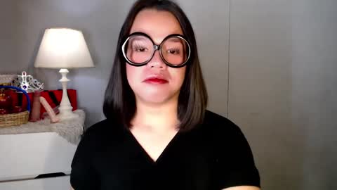 Joana online show from December 2024 05:25:01 PM