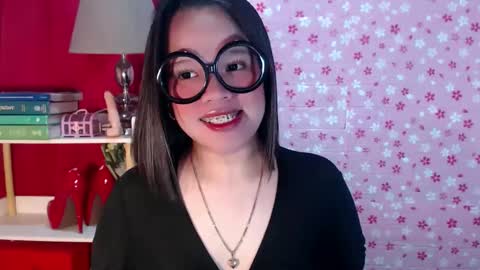 Snapshot of joanagorgeous chatting on October 2025 08:33:02 PM Joana online show from October 2025 08:33:02 PM