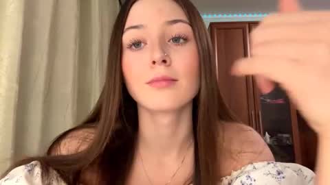 Adel online show from November 2025 02:06:02 PM