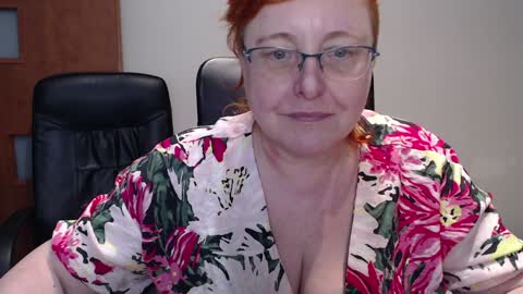 Snapshot of joannaandneighbour chatting on January 2025 03:39:02 PM Joanna and Greg online show from January 2025 03:39:02 PM