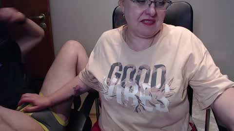Snapshot of joannaandneighbour chatting on January 2025 08:13:02 PM Joanna and Greg online show from January 2025 08:13:02 PM