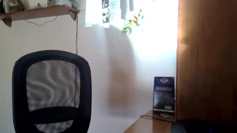 joaodias_18 online show from December 2024 01:06:01 PM