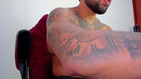 joe_esthetic online show from October 2025 06:52:01 PM