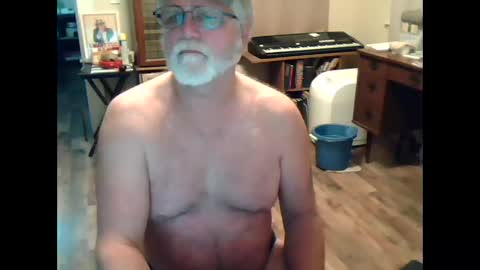 Snapshot of joewelder chatting on December 2024 10:52:02 PM joewelder online show from December 2024 10:52:02 PM