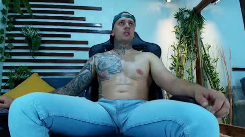     online show from October 2025 05:10:02 AM