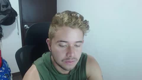 Snapshot of johanleonsweetboy chatting on October 2025 03:11:02 PM JOHAN independient model online show from October 2025 03:11:02 PM