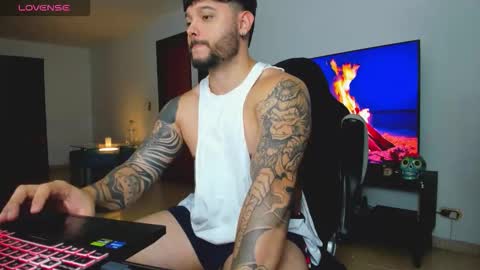 King -    online show from October 2025 12:25:02 AM