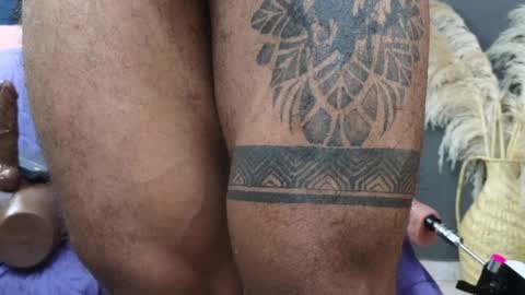 Snapshot of john_and_louis chatting on January 2025 02:07:02 PM John online show from January 2025 02:07:02 PM