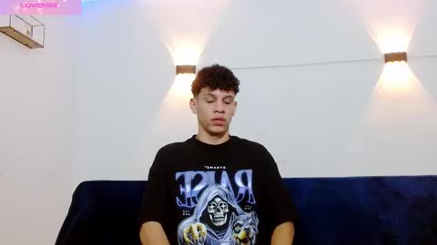 john_ssnow29 online show from October 2025 10:48:01 AM