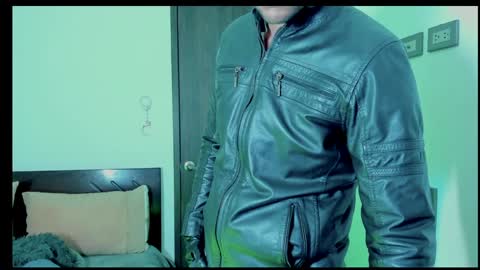 Snapshot of johnny_seens1 chatting on January 2025 02:57:01 AM Johnny online show from January 2025 02:57:01 AM