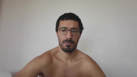 Snapshot of johnparis7575 chatting on November 2025 06:18:01 PM Johnfrench online show from November 2025 06:18:01 PM