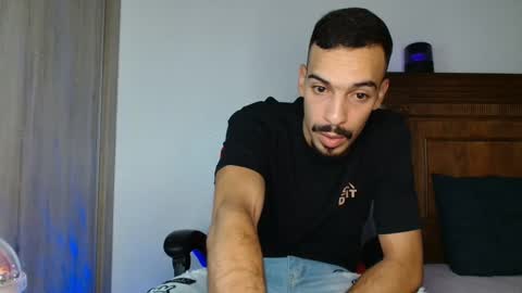 Snapshot of jokerharle1 chatting on September 2025 05:05:02 PM ALICEARABIAN online show from September 2025 05:05:02 PM