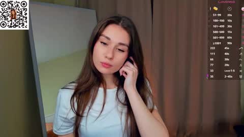 Snapshot of jolenerappleye chatting on November 2025 05:17:01 AM Emma online show from November 2025 05:17:01 AM