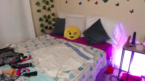 Jolie Mature online show from December 2024 01:58:02 AM