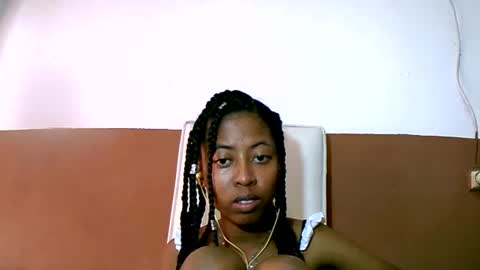 joliekah27 online show from February 2025 11:09:02 AM
