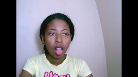 joliekah27 online show from November 2025 10:21:02 PM