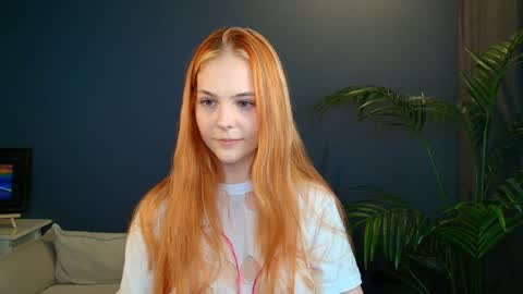 Snapshot of jolly_bean chatting on January 2025 12:31:01 PM Polly online show from January 2025 12:31:01 PM