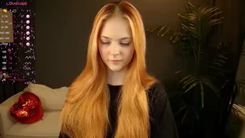 Snapshot of jolly_bean chatting on February 2025 09:01:01 AM Polly online show from February 2025 09:01:01 AM