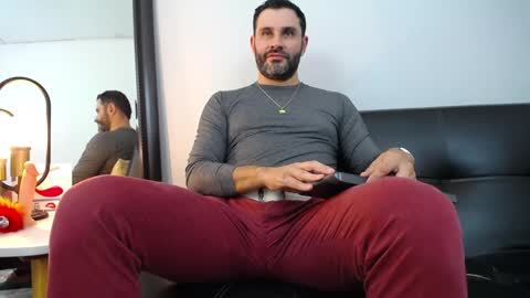  JONAS BEARD  online show from December 2024 07:29:01 PM