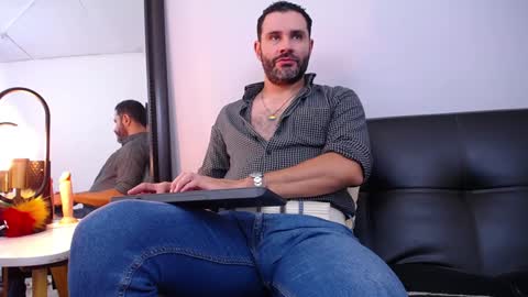  JONAS BEARD  online show from December 2024 07:54:02 PM