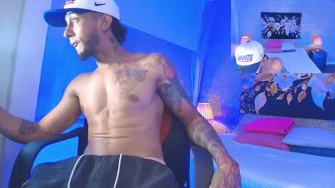 Jonas  online show from October 2025 07:44:01 PM