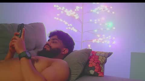 royjon online show from October 2025 02:03:02 AM