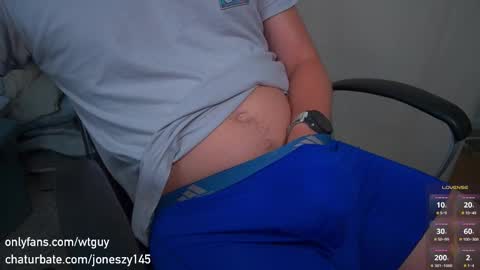 Snapshot of joneszy145 chatting on October 2025 02:06:01 AM WhteGuy online show from October 2025 02:06:01 AM