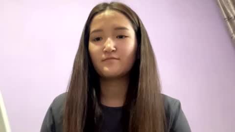 Emma online show from November 2025 10:03:01 AM