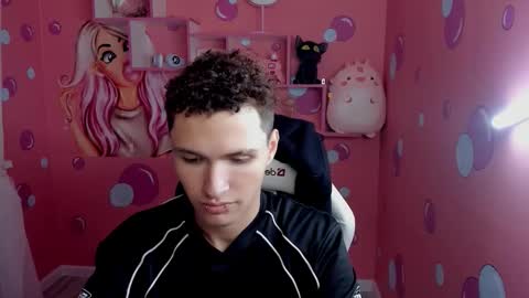 Jonny online show from October 2025 04:36:02 PM