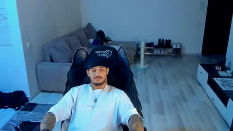 jonnyporn1 online show from October 2025 11:03:02 PM