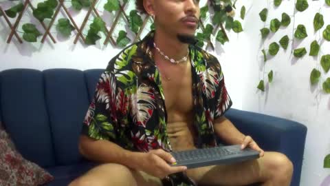 Snapshot of jordan_love7 chatting on January 2025 04:08:01 PM jordan online show from January 2025 04:08:01 PM