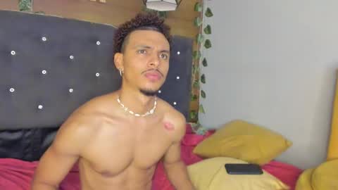 Snapshot of jordan_love7 chatting on January 2025 09:55:02 PM jordan online show from January 2025 09:55:02 PM