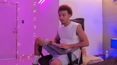 Snapshot of jordan_love7 chatting on January 2025 01:35:01 PM jordan online show from January 2025 01:35:01 PM