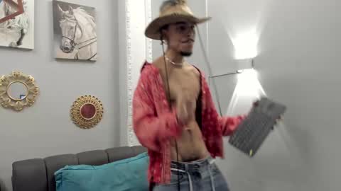 Snapshot of jordan_love7 chatting on February 2025 01:02:01 PM jordan online show from February 2025 01:02:01 PM