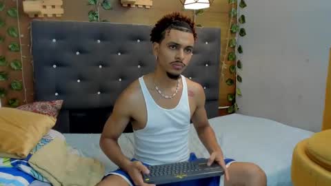 Snapshot of jordan_love7 chatting on February 2025 07:05:02 PM jordan online show from February 2025 07:05:02 PM