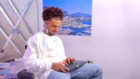 Snapshot of jordan_love7 chatting on September 2025 01:00:01 PM jordan online show from September 2025 01:00:01 PM