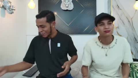 jordanandandrew online show from October 2025 09:17:02 PM