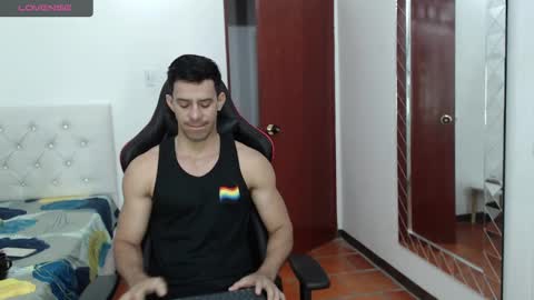 jose_rumbero91 online show from December 2024 10:50:02 AM