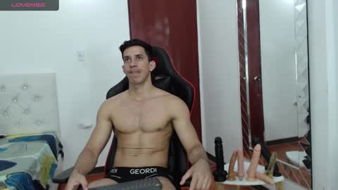 jose_rumbero91 online show from December 2024 05:00:01 PM