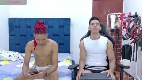 jose_rumbero91 online show from October 2025 12:25:01 PM