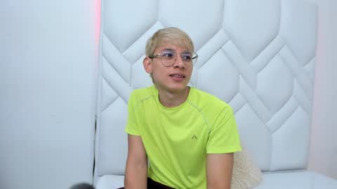 Snapshot of joseph_brown_ chatting on December 2024 10:34:02 AM JOSEPH BROWN online show from December 2024 10:34:02 AM