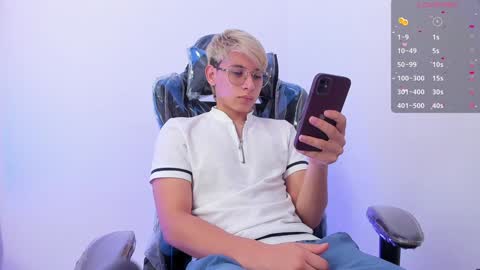 Snapshot of joseph_brown_ chatting on December 2024 12:57:02 PM JOSEPH BROWN online show from December 2024 12:57:02 PM