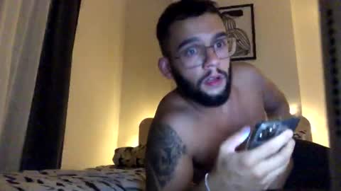 josh_xo online show from October 2025 06:39:01 PM